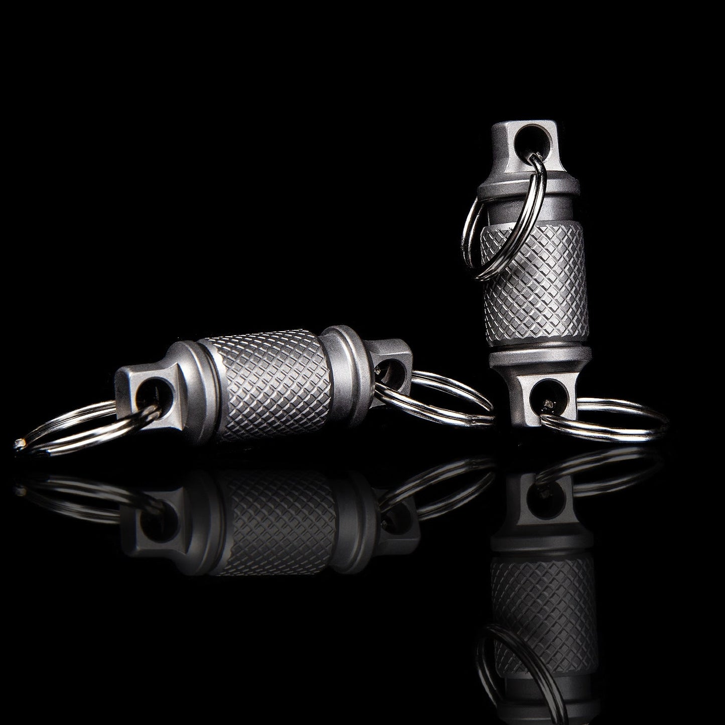 Titanium Alloy Keychain Key Holder Removable 360 Degree Rotation Multifunctional Portable for Waist Belt Outdoor Tool Men Women-2