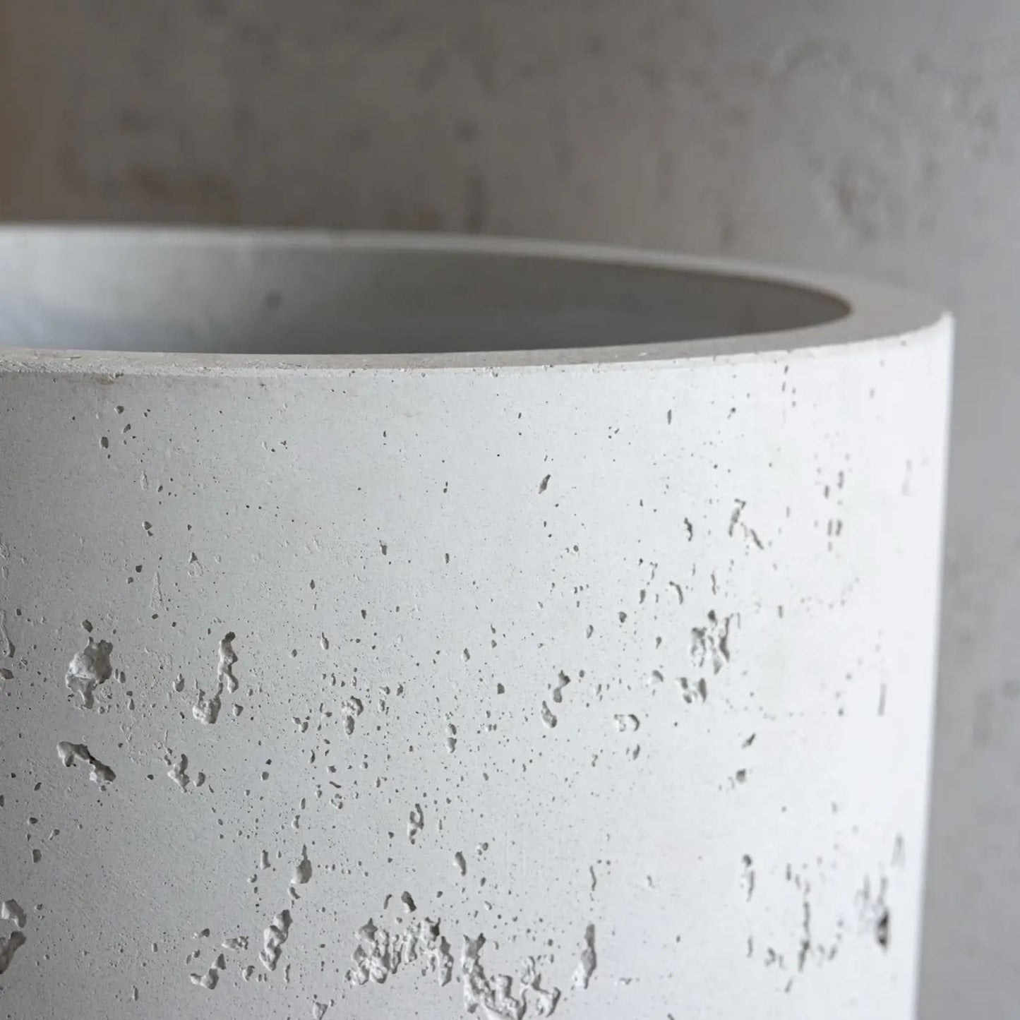 Aurella | White Mist – 85cm XX Large Concrete Cylinder Planter – 365L Round Plant Pot-4