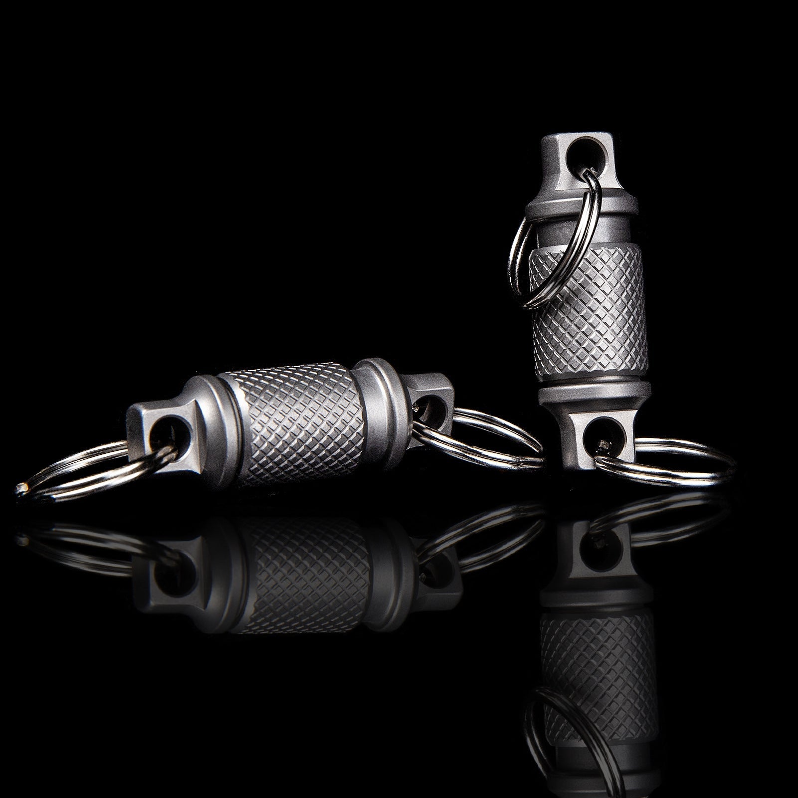 Titanium Alloy Keychain Key Holder Removable 360 Degree Rotation Multifunctional Portable for Waist Belt Outdoor Tool Men Women-2