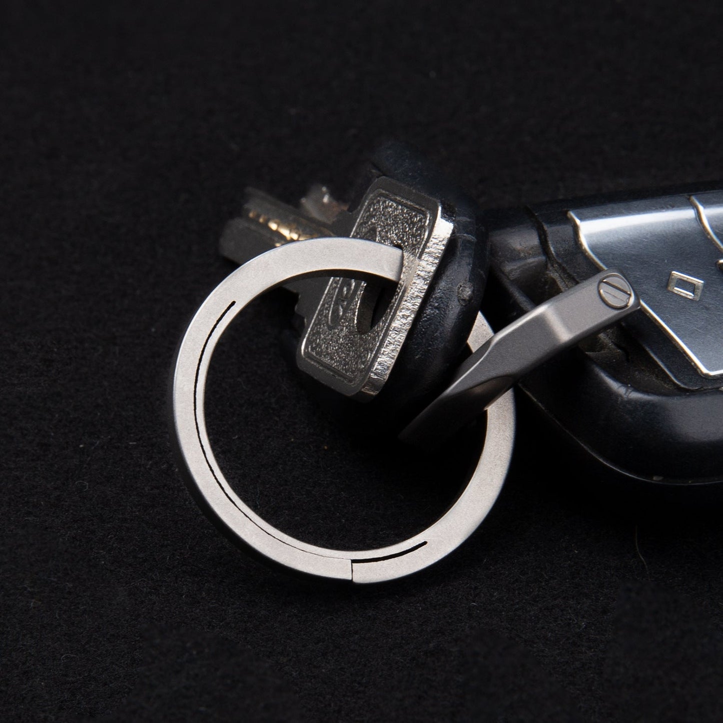 Titanium Alloy Key Rings Keychains Buckle Pendant Super Light Man Car Keychain for Male Creativity Gift Keyfobs Crafts Key Ring-3