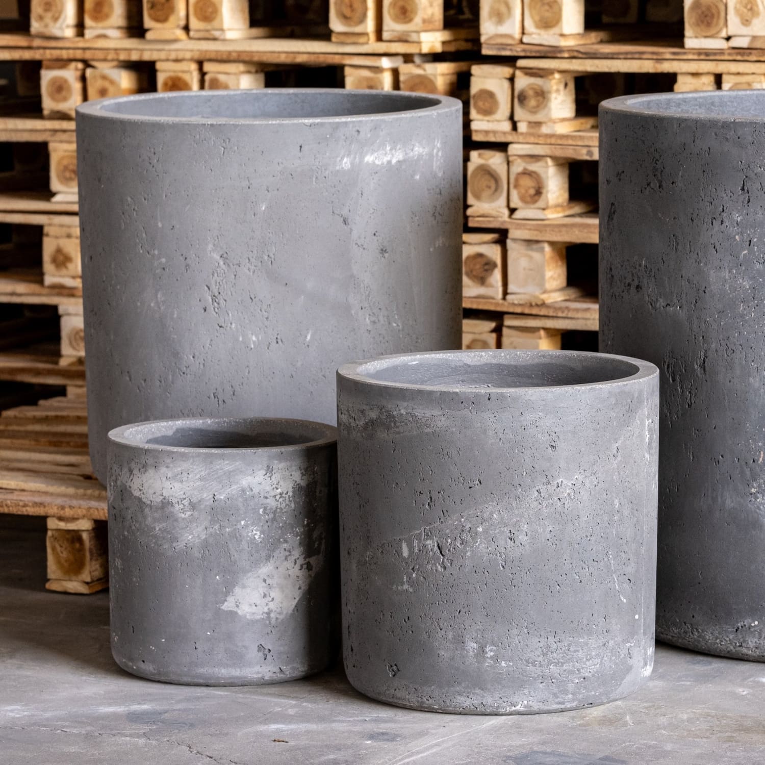 Aurella | Onyx Dusk – 55cm Extra Large Concrete Cylinder Planter – 93L Round Plant Pot-1