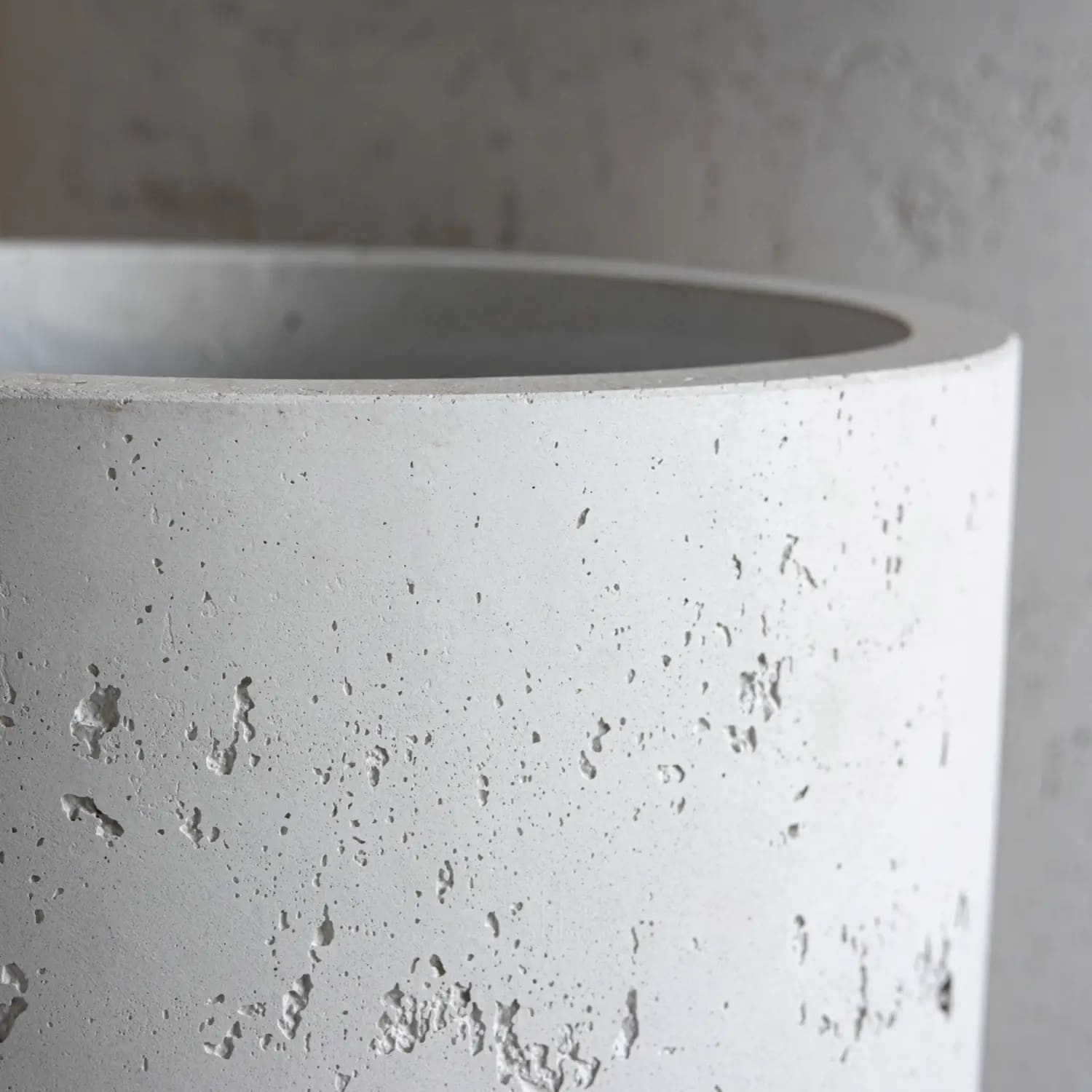Aurella | White Mist – 85cm XX Large Concrete Cylinder Planter – 365L Round Plant Pot-4