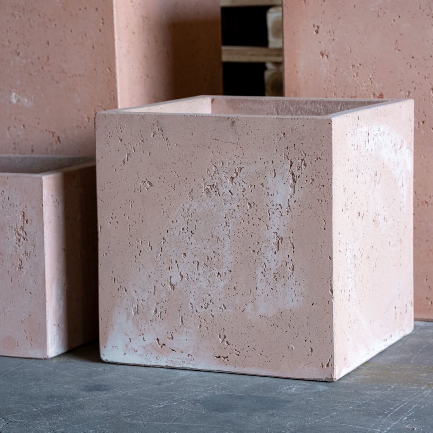 Cubrosa | Blushstone – 100cm XXL Concrete Square Planter – 782L Block Plant Pot-3