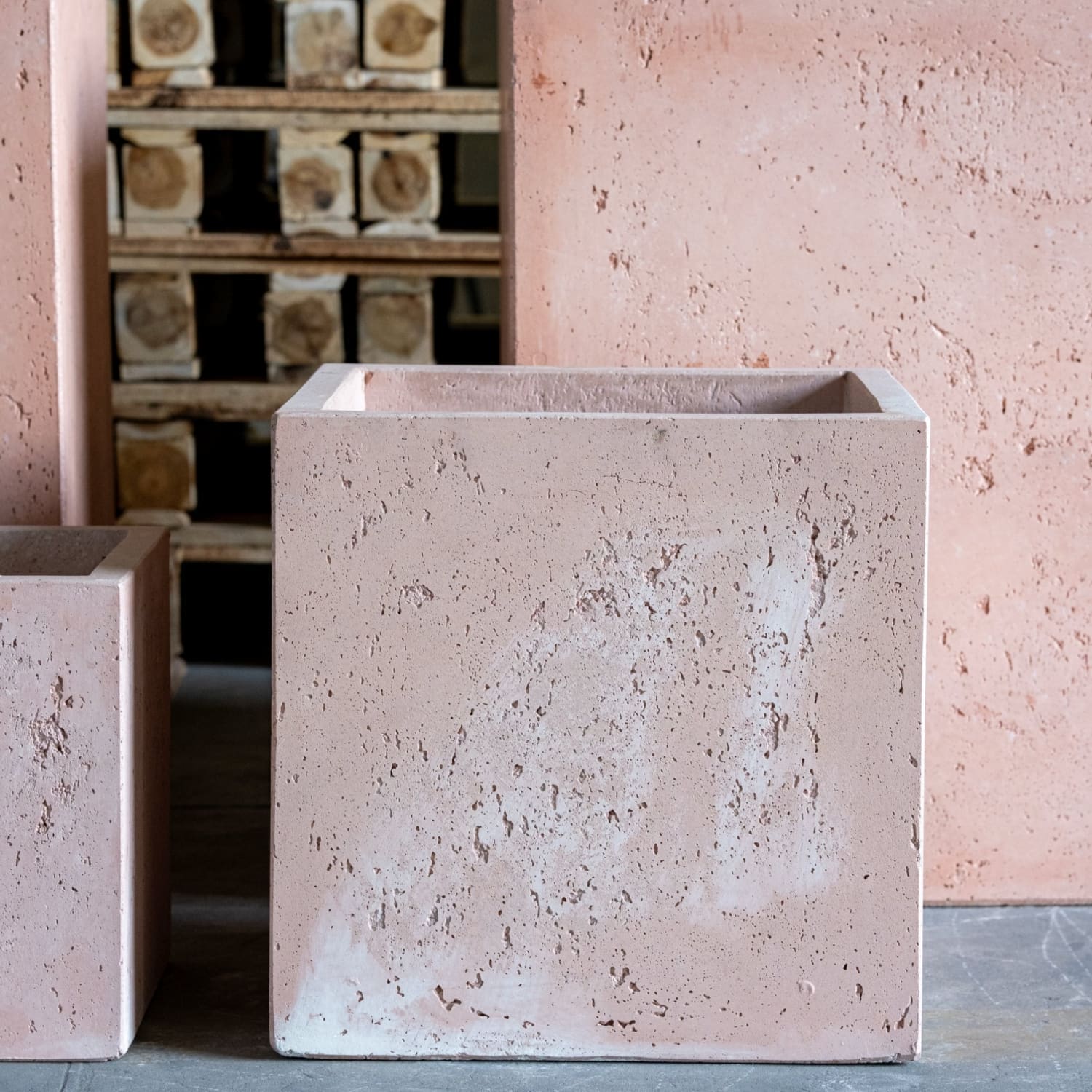 Cubrosa | Blushstone – 85cm XXL Concrete Square Planter – 459L Block Plant Pot-2