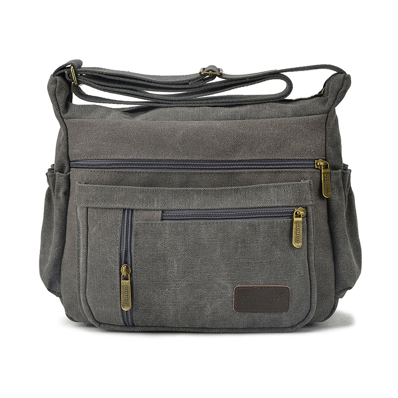 Everyday Backpack for Train Commuters-4
