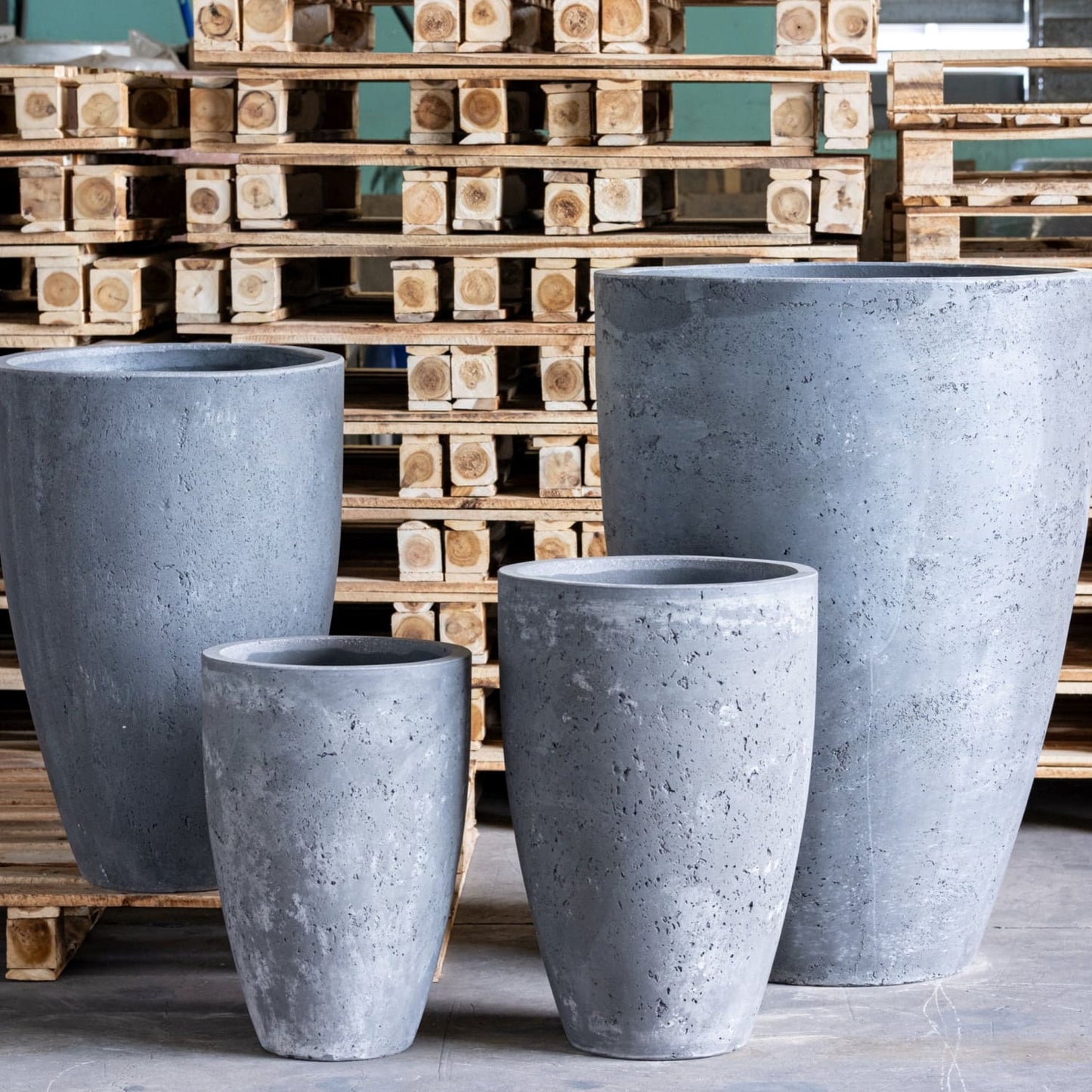 Vessara | Onyx Dusk – 68cm Extra Large Concrete Tall Vase Planter – 61L Round Plant Pot-0