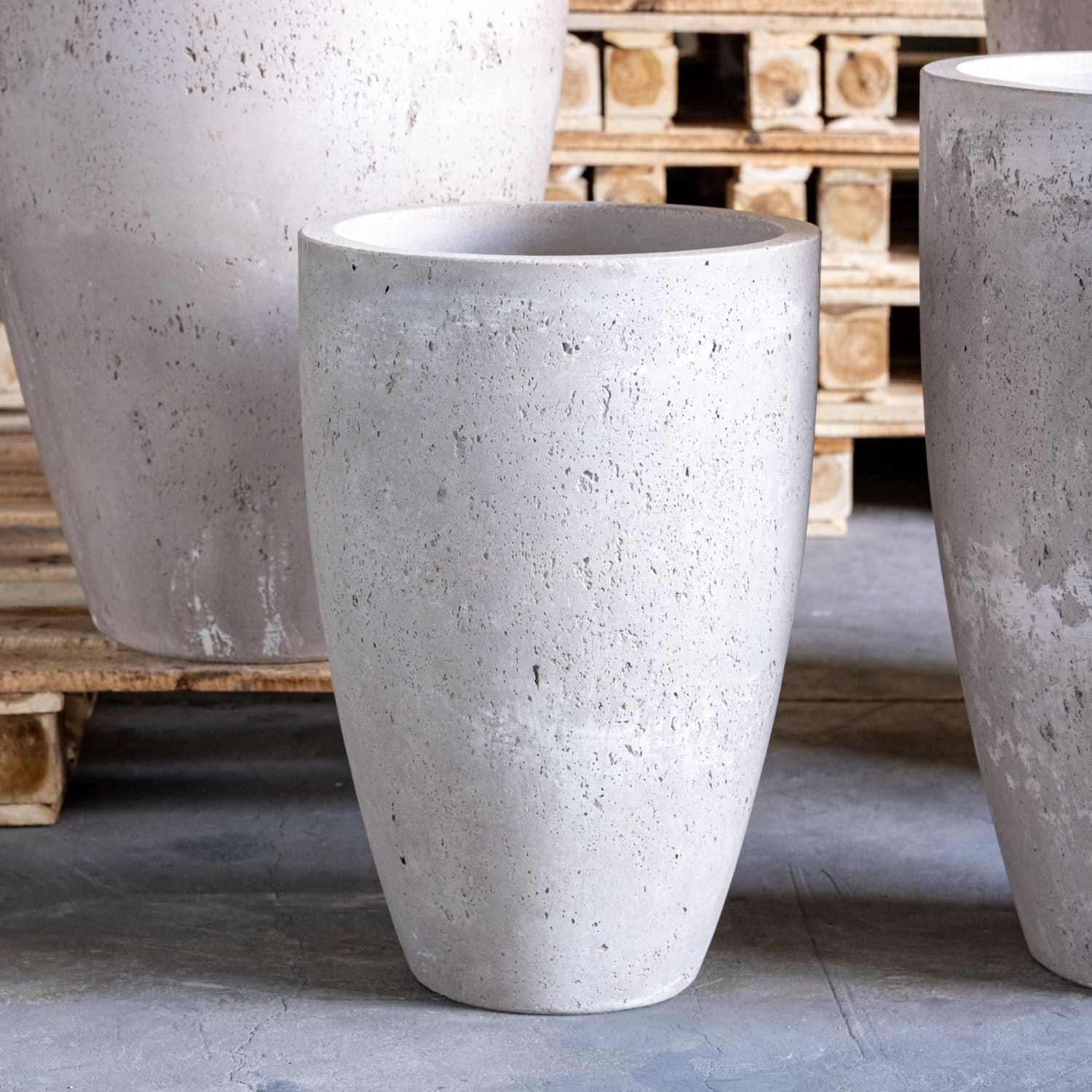 Vessara | Truffle – 68cm Extra Large Tall Concrete Planter – 61L Round Plant Pot-4