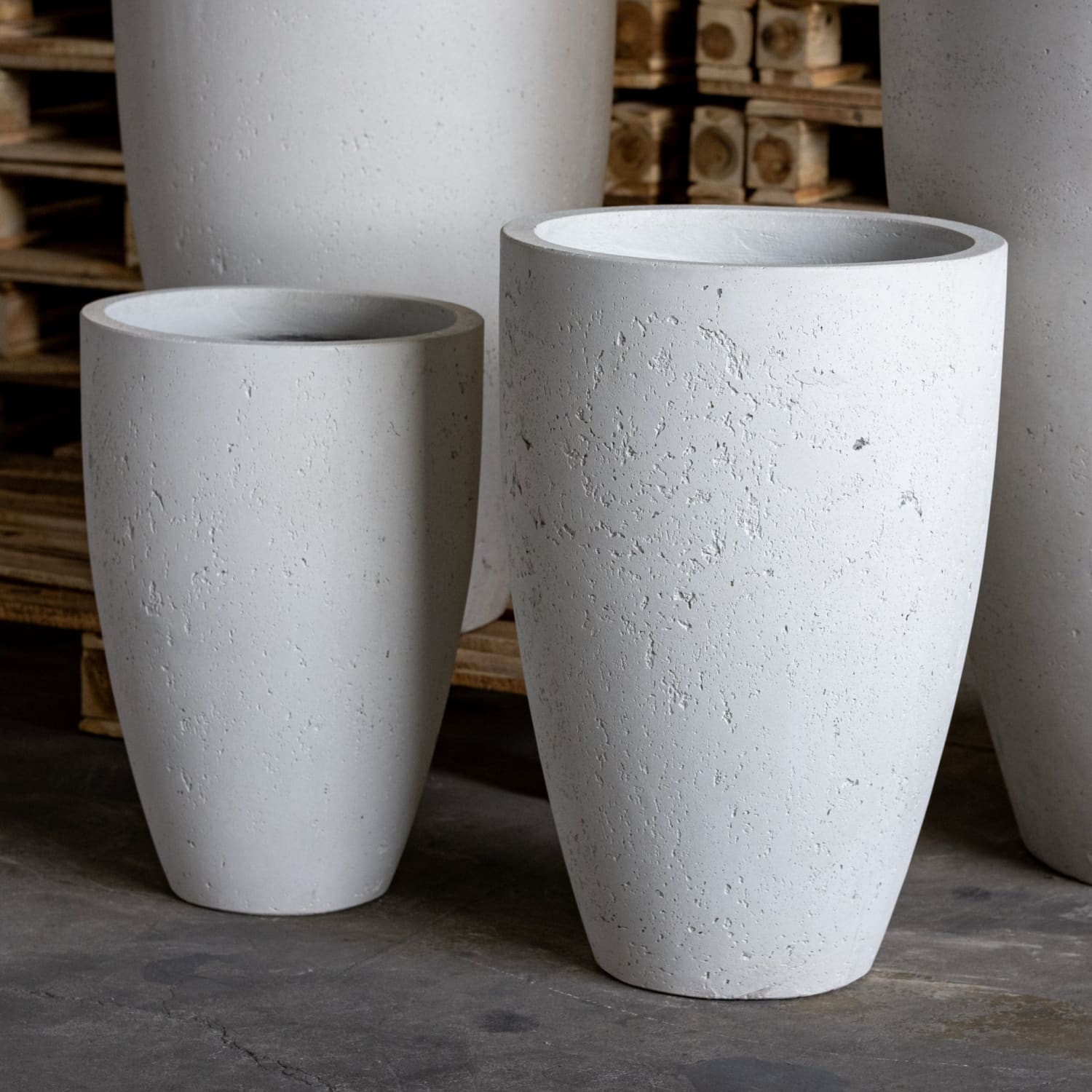 Vessara | White Mist – 55cm Extra Large Tall Concrete Planter – 32L Vase-Style Plant Pot-2
